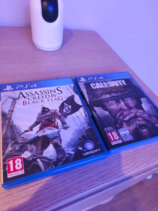 PS4 Assassin's Creed IV | Call of Duty WWII