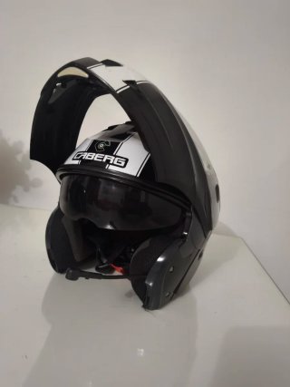 Casco Caberg Duke Legend con manos libres
