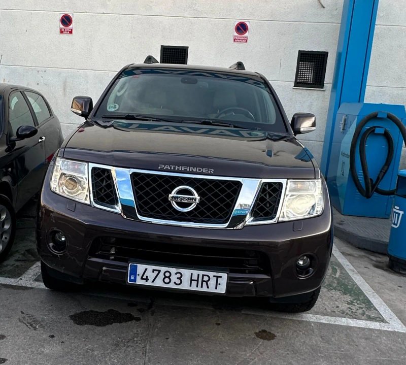 Nissan Pathfinder 2013 - foto 1