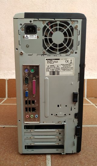 Packard Bell PC Escritorio Negro/Plateado