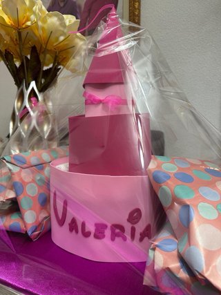 Tarta de pañales personalizada Valeria