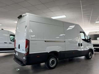 Iveco Daily 2.3 TD 35C 16 V 3520L/H2 12 M3