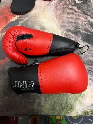 Guantes de Boxeo JNR 6 oz Rojos