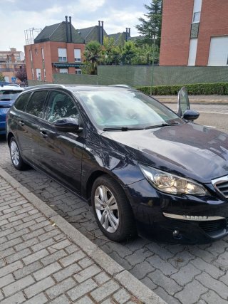 Peugeot 308 2016