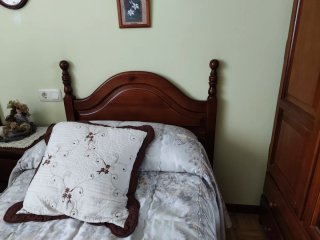 Dormitorio 2 camas madera