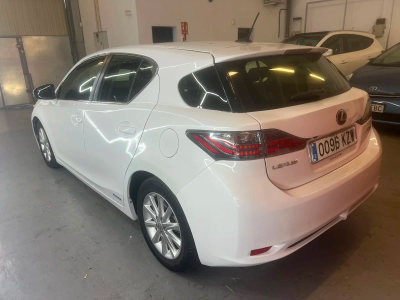 Lexus CT 2012, foto 4