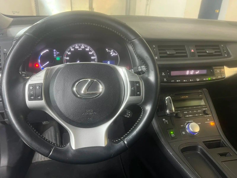 Lexus CT 2012, foto 10