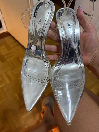 Zapatos Bershka plateados talla 39