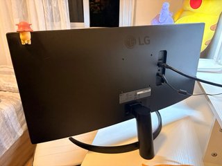 Set completo per ufficio: Torre, Monitor LG, Scrivania, Sedia, Mouse, Tastiera