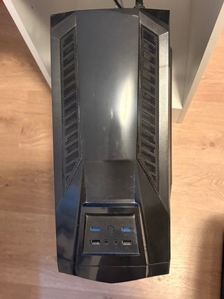 Set completo per ufficio: Torre, Monitor LG, Scrivania, Sedia, Mouse, Tastiera