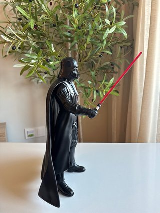 Figura Darth Vader Articulada con Voz, Disney