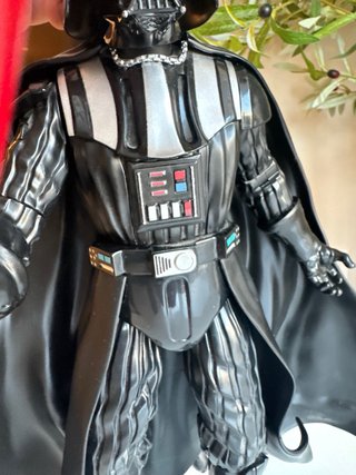 Figura Darth Vader Articulada con Voz, Disney
