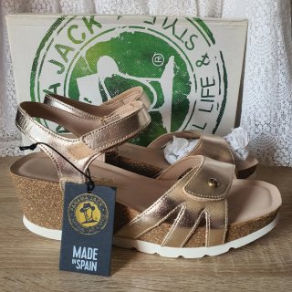 Sandalias Panama Jack doradas
