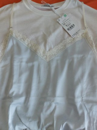 T-shirt Alcott con sottocanotta pizzo taglia XS