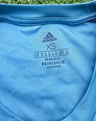 Camiseta Adidas azul claro talla XS