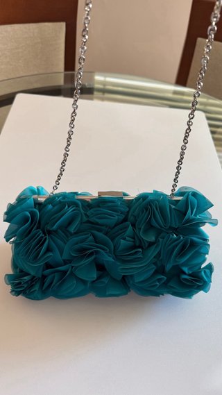 Bolso de fiesta verde azulado con cadena