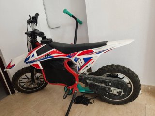 Mini moto eléctrica Monster Pro 18(no se envía)