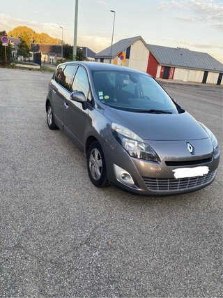Renault Grand Scenic 2011