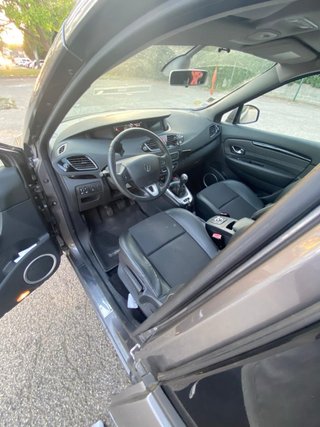 Renault Grand Scenic 2011