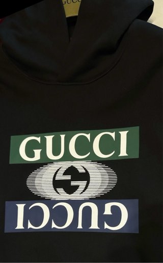 Sudadera Gucci Negra con Logo