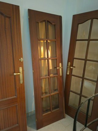 Puertas de madera interiores