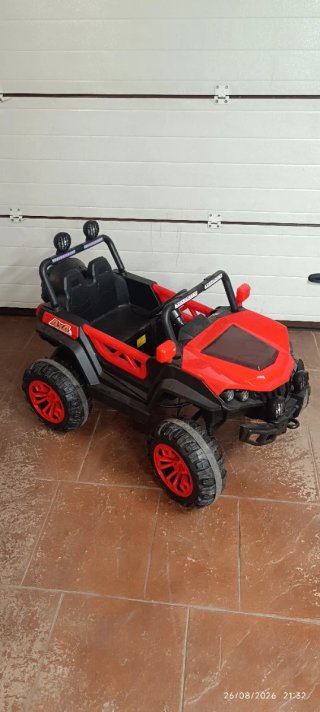 Coche todoterreno para niños rojo