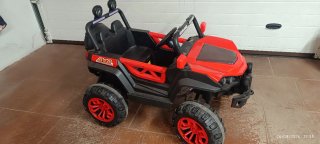 Coche todoterreno para niños rojo