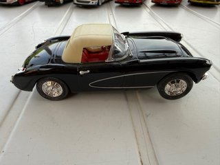 Scalextric Ninco Chevrolet Corvette Soft Top