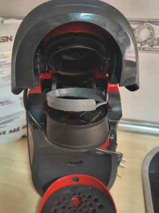 Cafetera Bosch Tassimo Roja y Negra