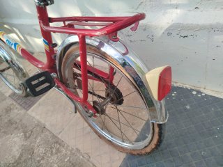 Bicicleta BH infantil roja