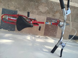 Bicicleta BH infantil roja