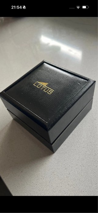 Reloj Lotus Plata y Negro