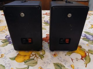 Altavoces Meridia Negros