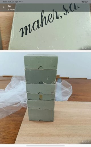 Máquina forrar botones con troqueles de diferentes