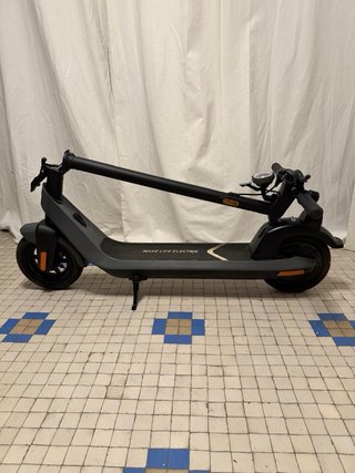 Patinete Eléctrico NIU KQi2 Pro Gris
