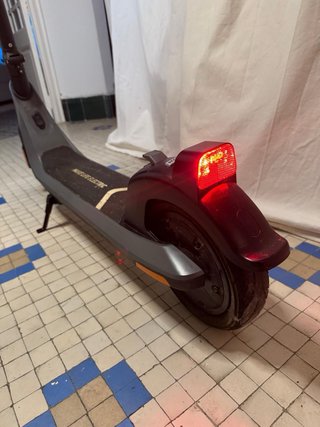Patinete Eléctrico NIU KQi2 Pro Gris