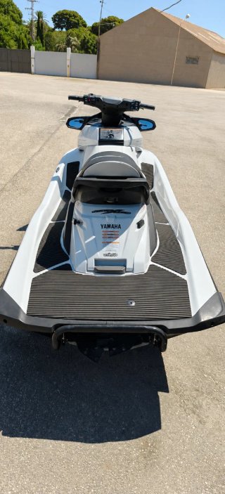 Yamaha WaveRunner FX HO Cruiser+Plataforma REGALO