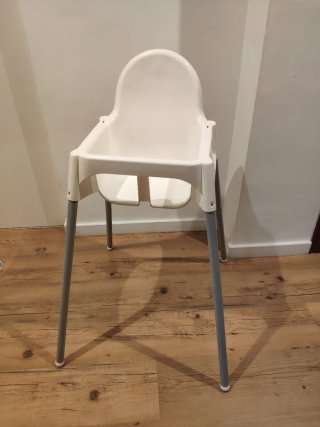 Trona IKEA blanca