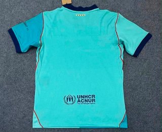 Camiseta azul y verde UNHCR ACNUR