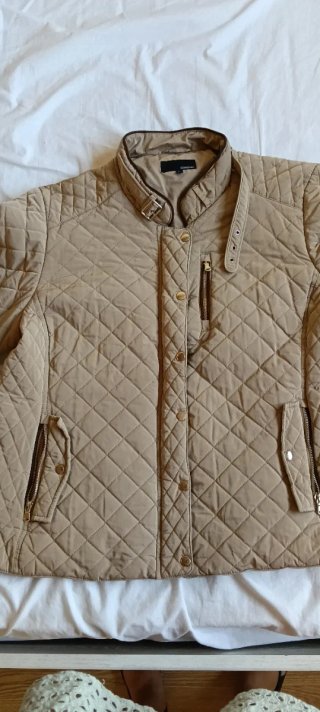 Chaqueta acolchada Couchel beige