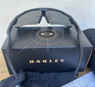 Oakley Radar EV
