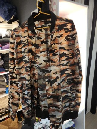 Cazadora Zara Camuflaje Semitransparente