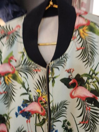 Cazadora Zara Flamencos Rosa Talla M