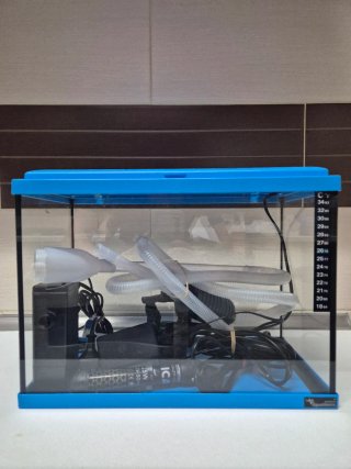 Acuario Aquatlantis 20L con calentador