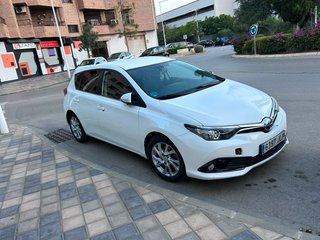Toyota Auris 2016