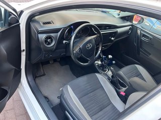 Toyota Auris 2016