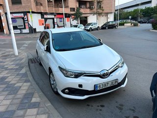 Toyota Auris 2016