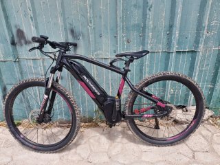 Bicicleta Decathlon Rockrider E-ST 520