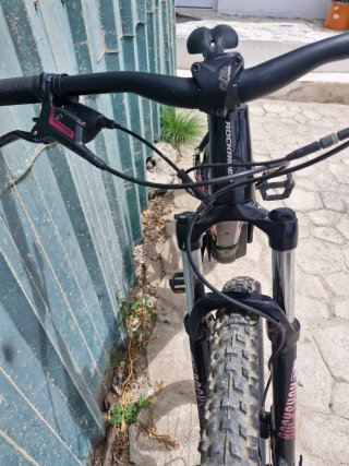 Bicicleta Decathlon Rockrider E-ST 520