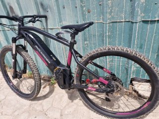 Bicicleta Decathlon Rockrider E-ST 520